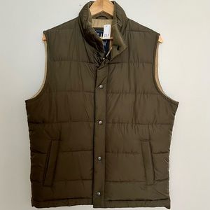 Gap upcycled puffer vest